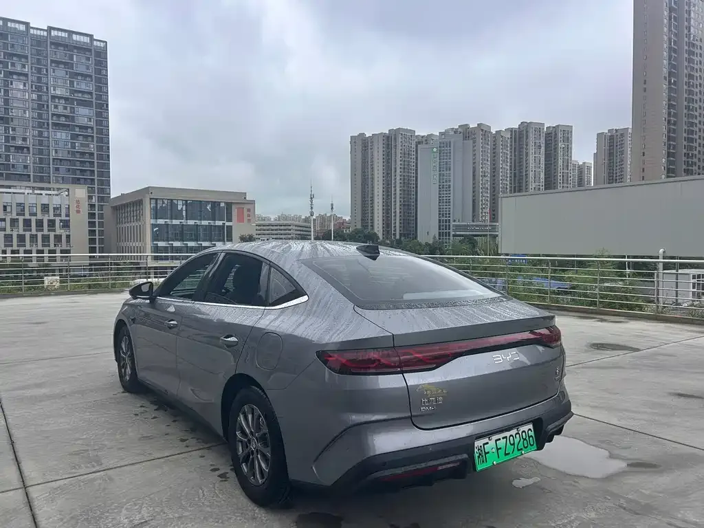 BYD Qin L — фото 9