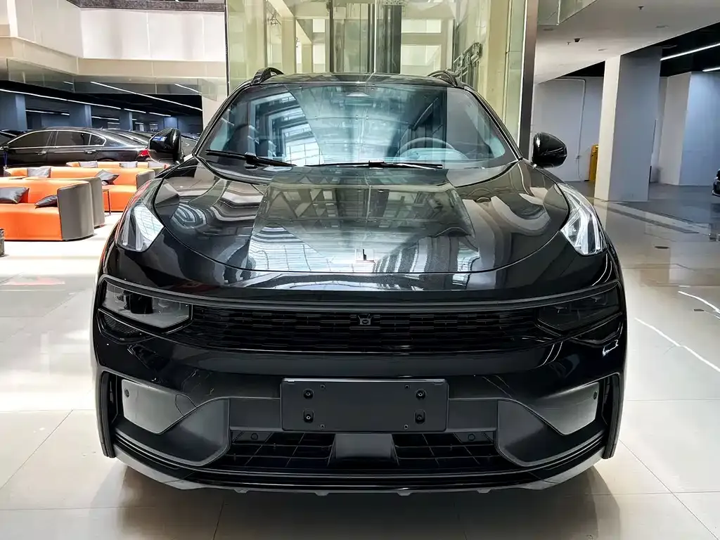 Lynk & Co 01