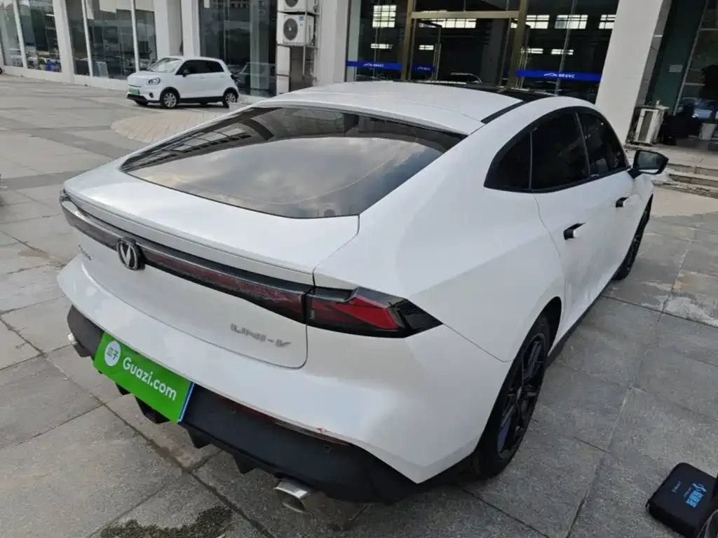 Changan UNI-V — фото 8
