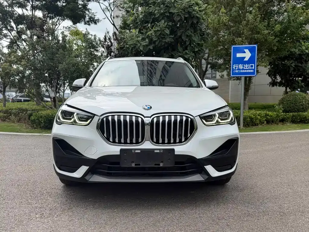 BMW X1 — фото 4