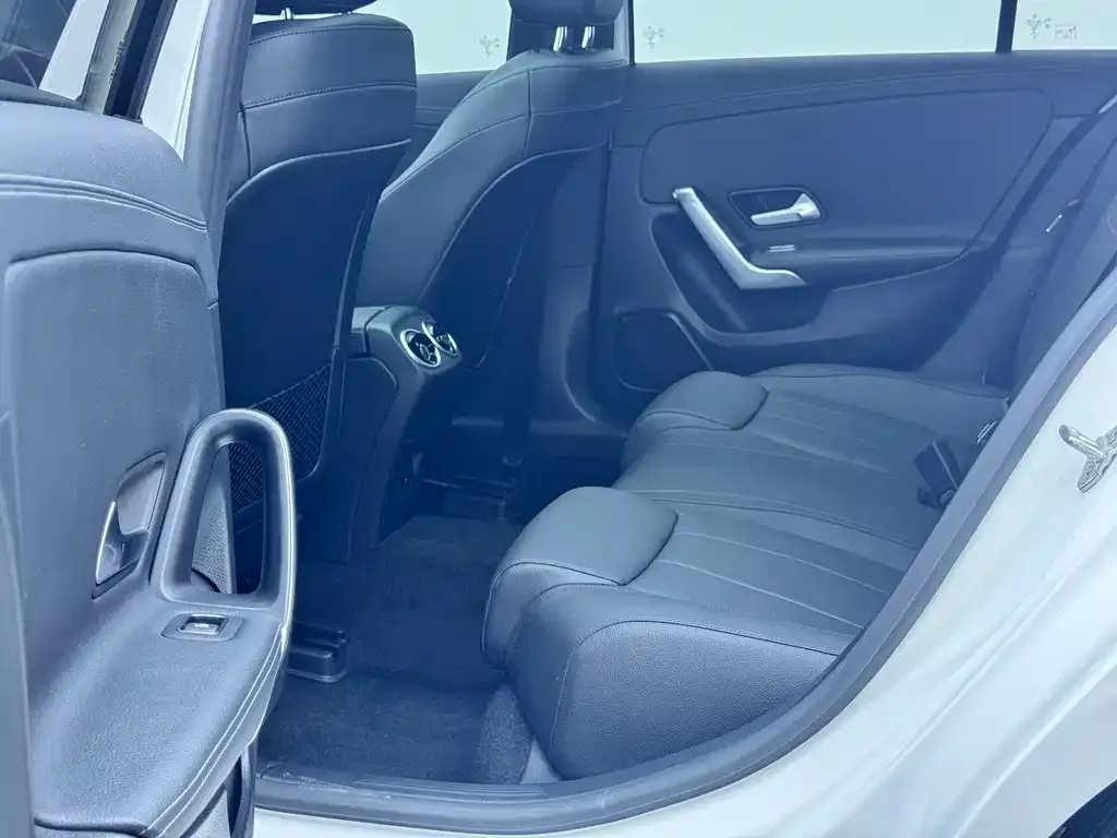 Mercedes-Benz A-Class 2021 из CN, фото 9