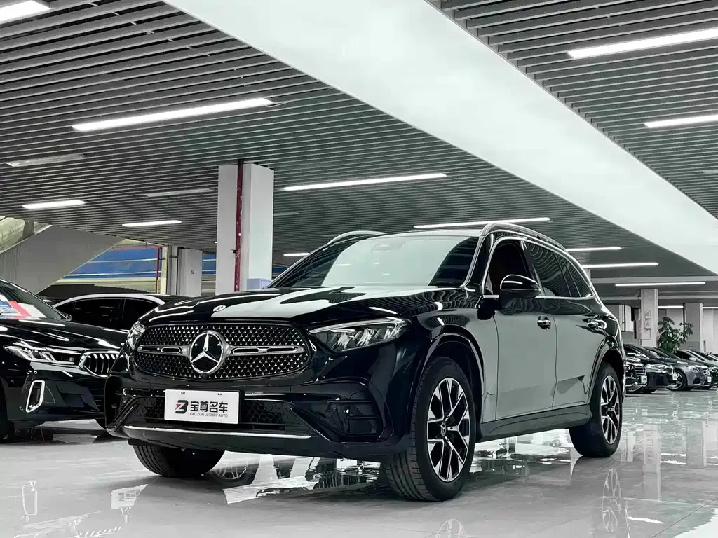 Mercedes-Benz GLC — фото 1