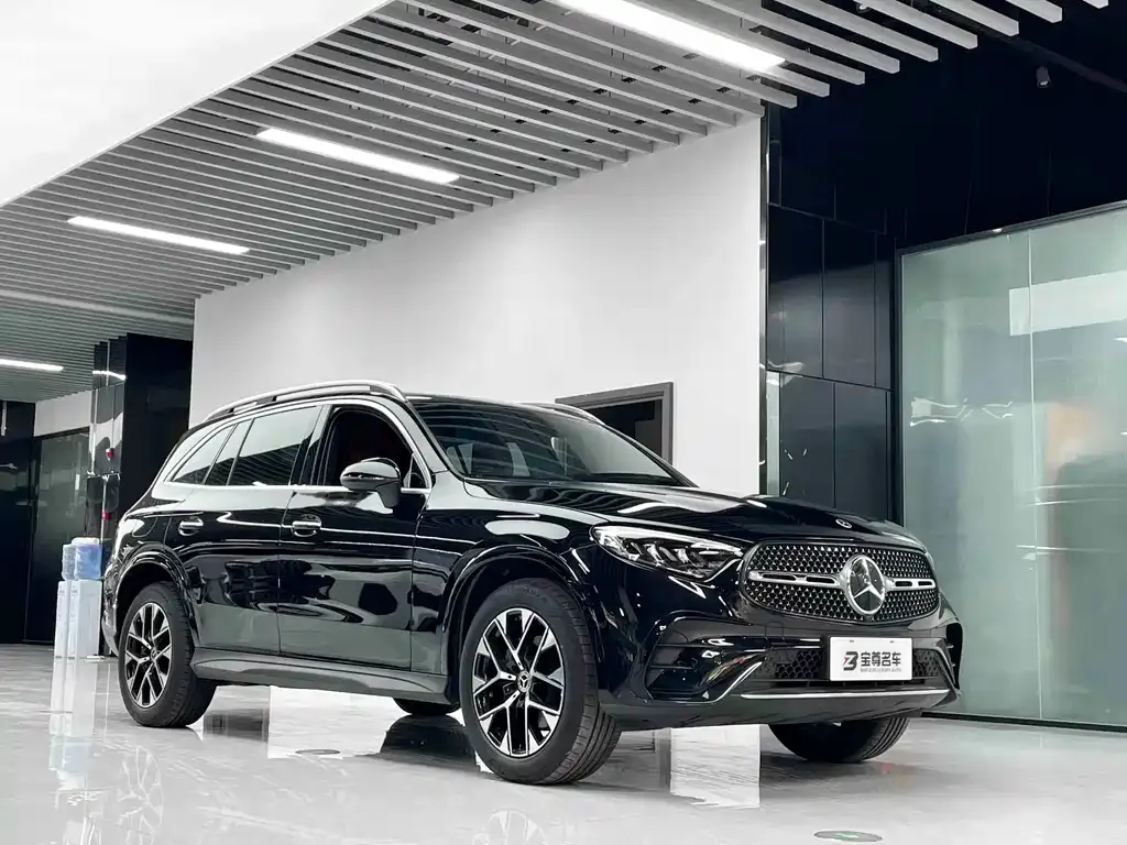 Mercedes-Benz GLC — фото 6