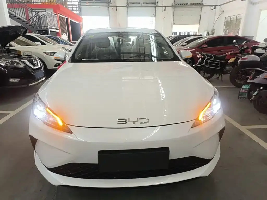 BYD Seal 05 DM-i 2026 из CN, фото 5