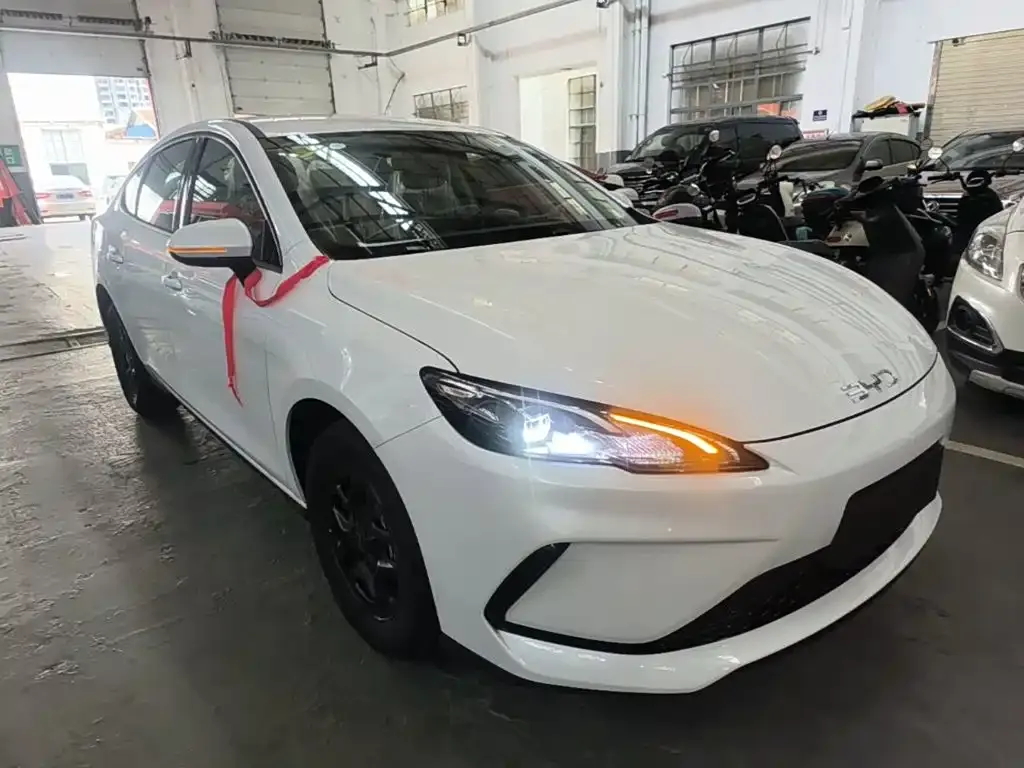 BYD Seal 05 DM-i 2026 из CN, фото 4