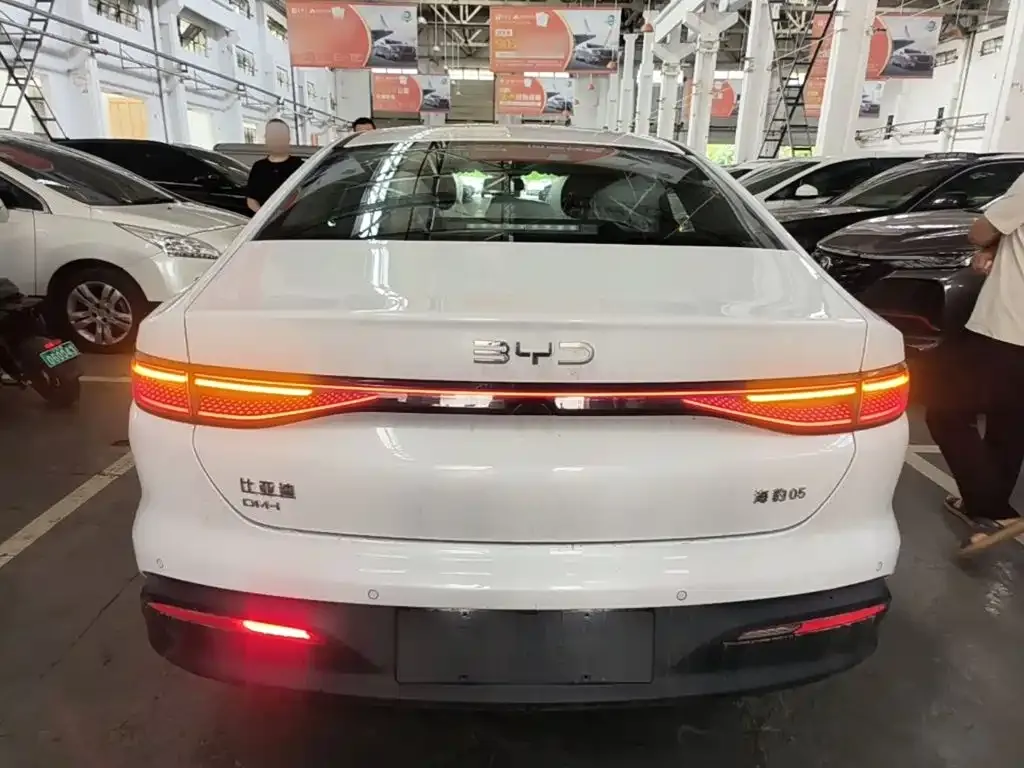 BYD Seal 05 DM-i 2026 из CN, фото 10