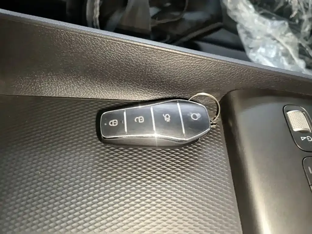 BYD Seal 05 DM-i 2026 из CN, фото 6