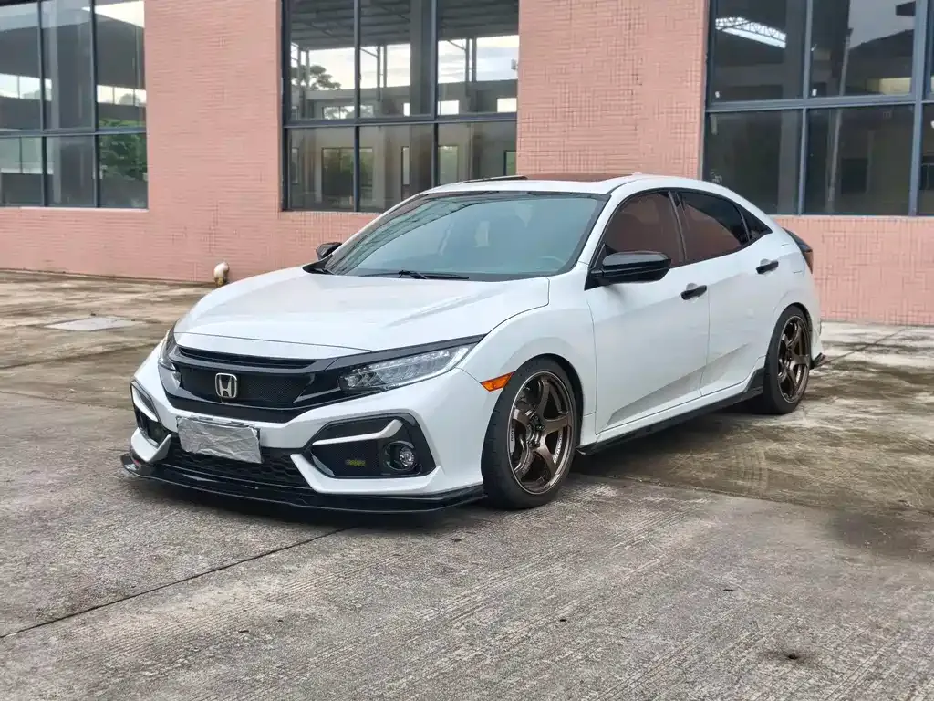 Honda Civic — фото 1