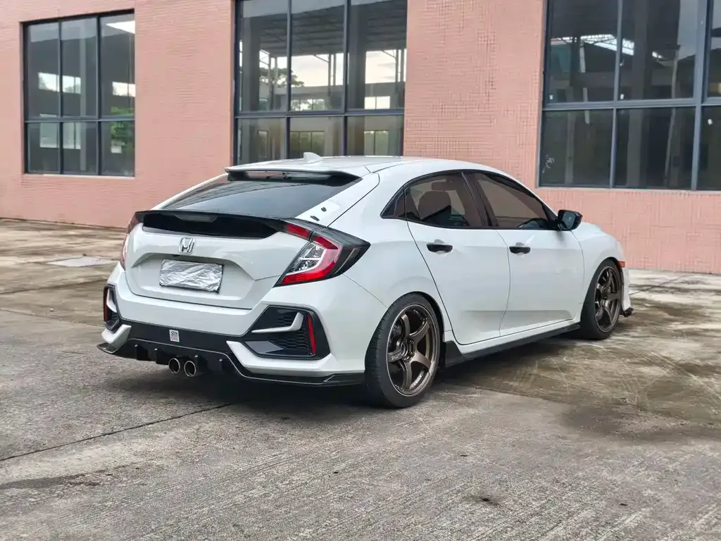 Honda Civic — фото 10