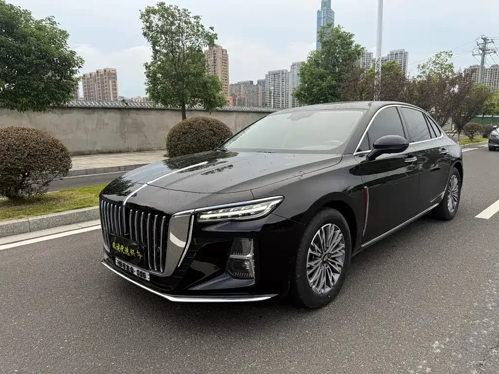Hongqi H5 — фото 1