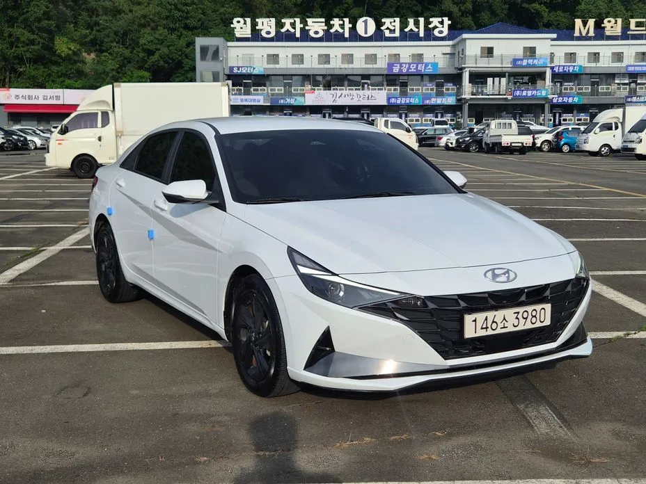 Hyundai AVANTE — фото 3