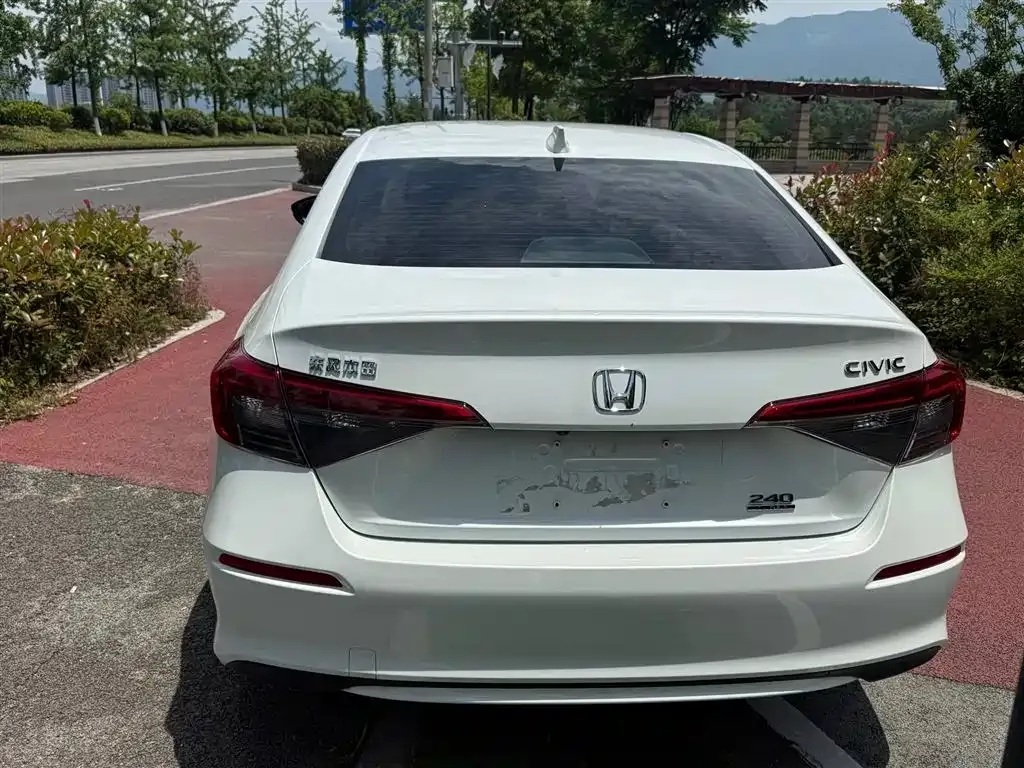 Honda Civic — фото 3