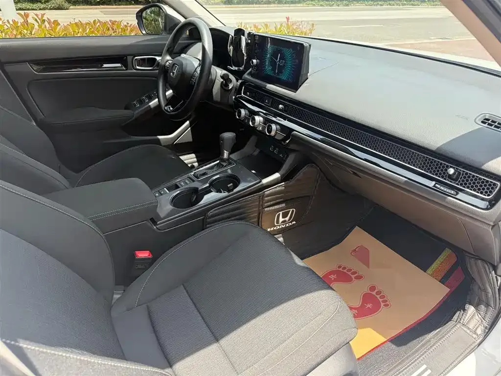 Honda Civic — фото 4