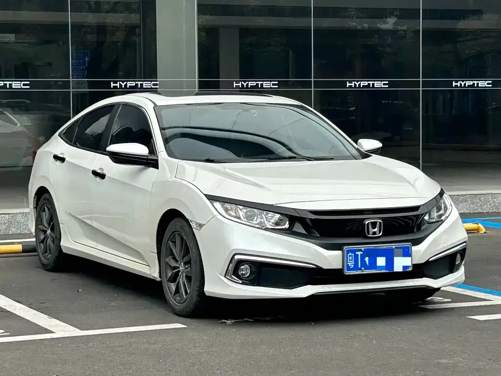 Honda Civic — фото 7