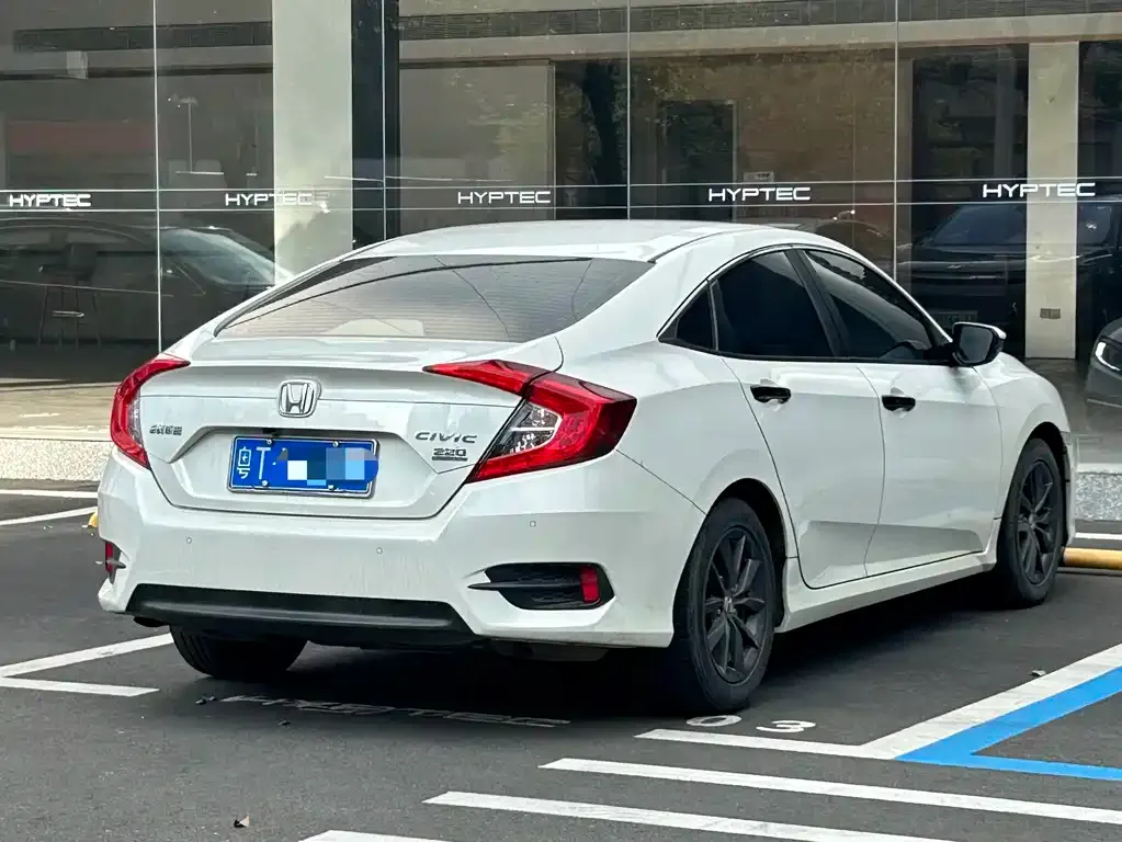 Honda Civic — фото 6