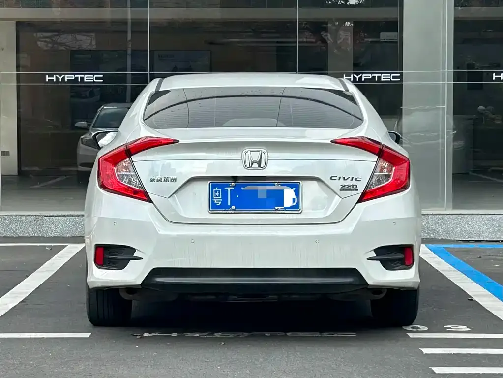 Honda Civic — фото 5
