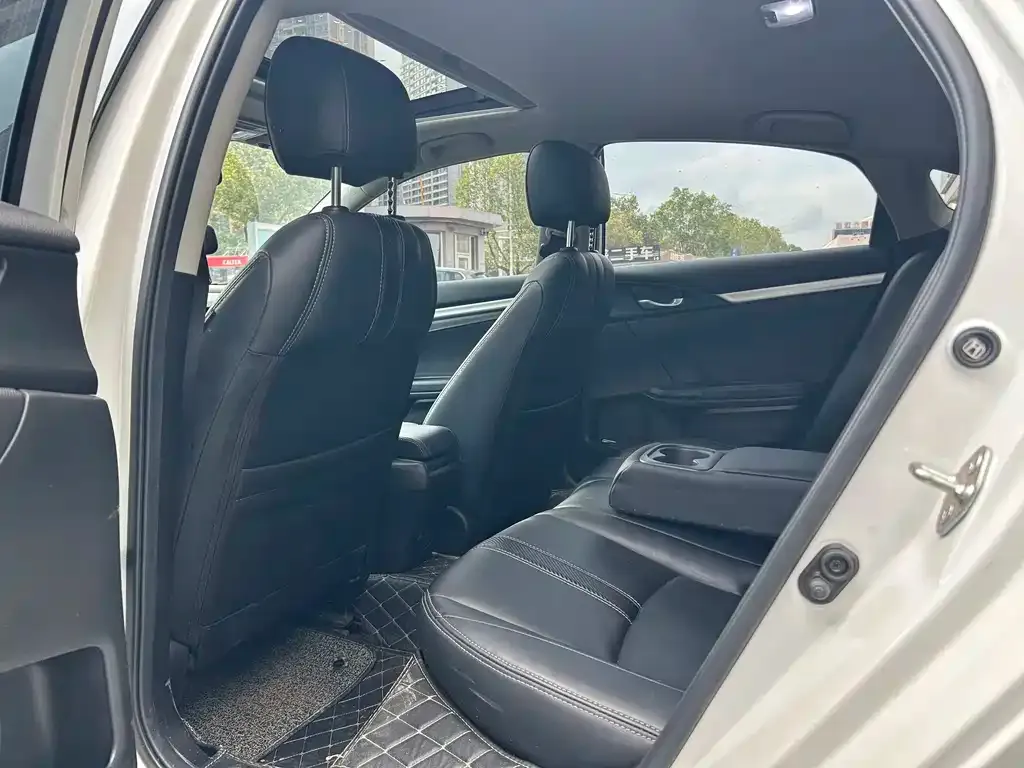 Honda Civic — фото 9