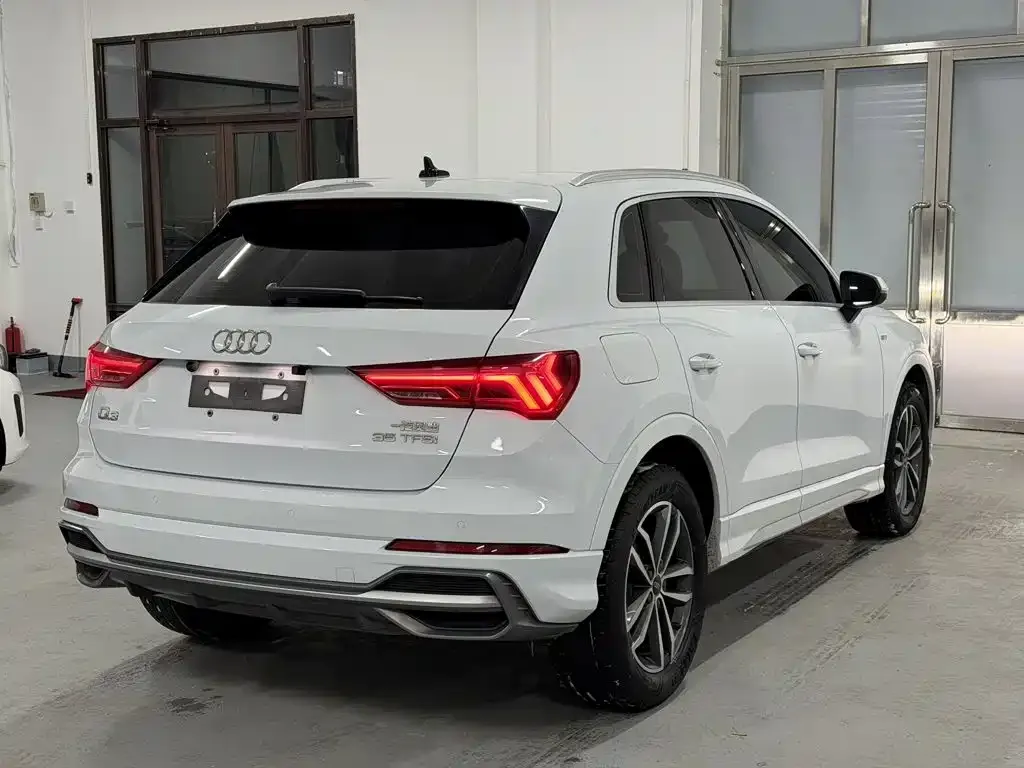 Audi Q3 — фото 4