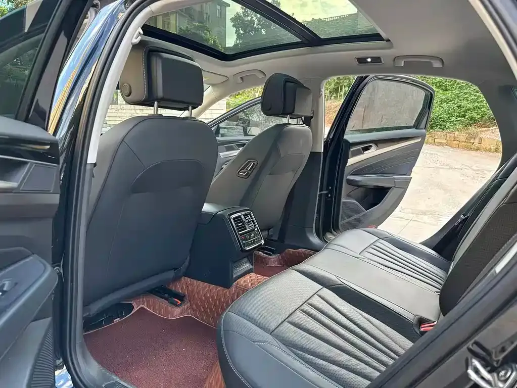 Volkswagen Passat — фото 2