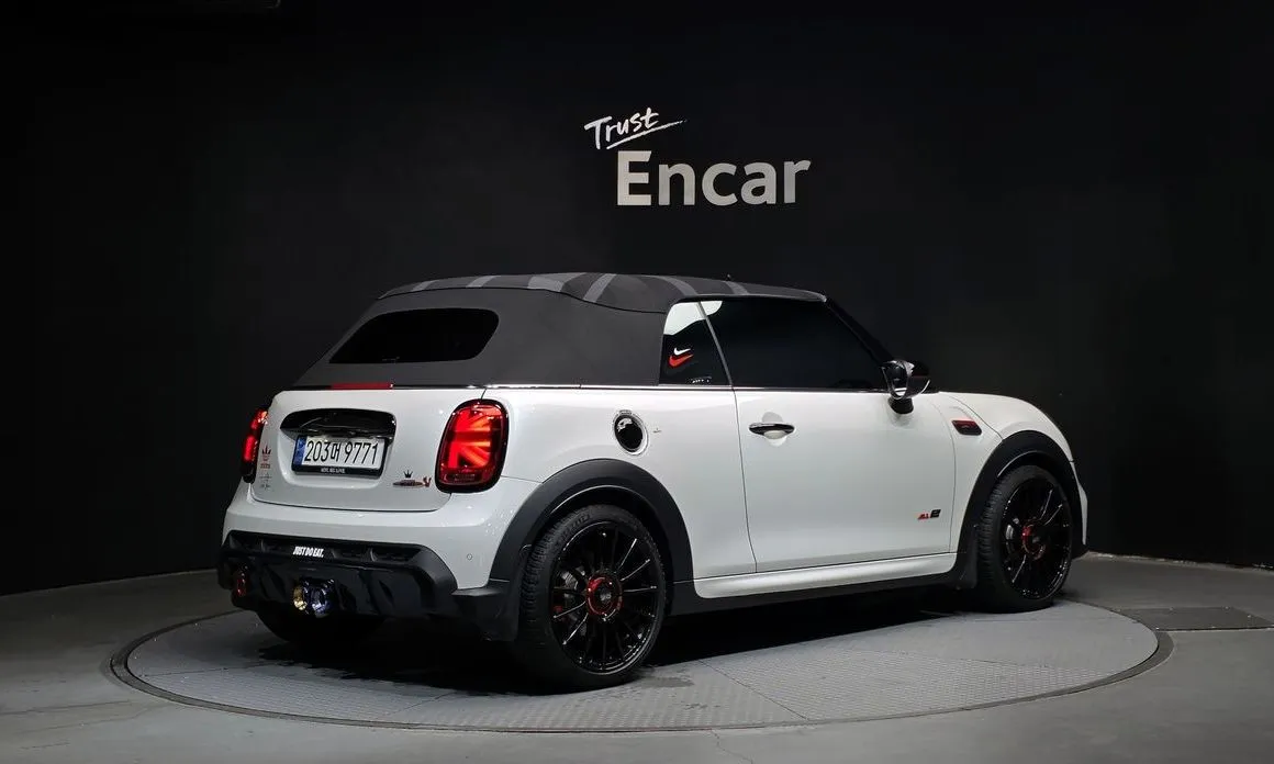 Mini Cooper Convertible 2024 из KR, фото 3