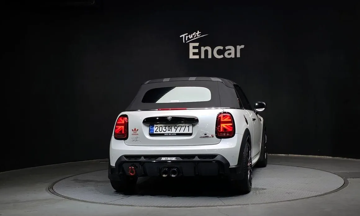 Mini Cooper Convertible 2024 из KR, фото 7