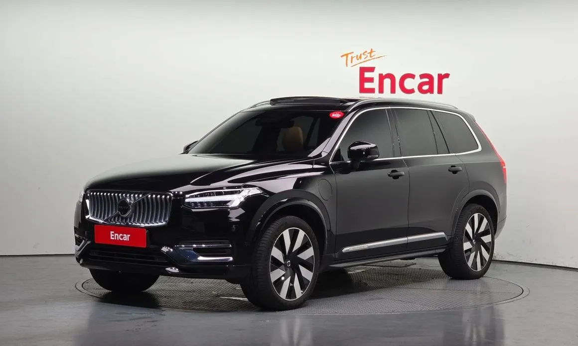 Volvo XC90 — фото 1