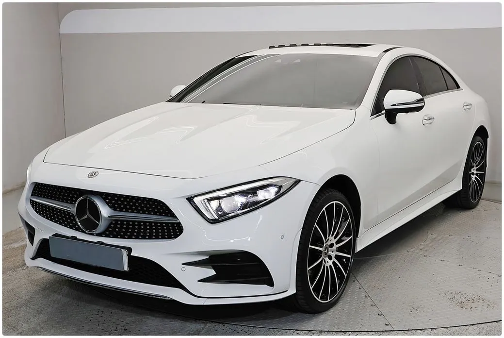 Mercedes-Benz CLS-Class — фото 1