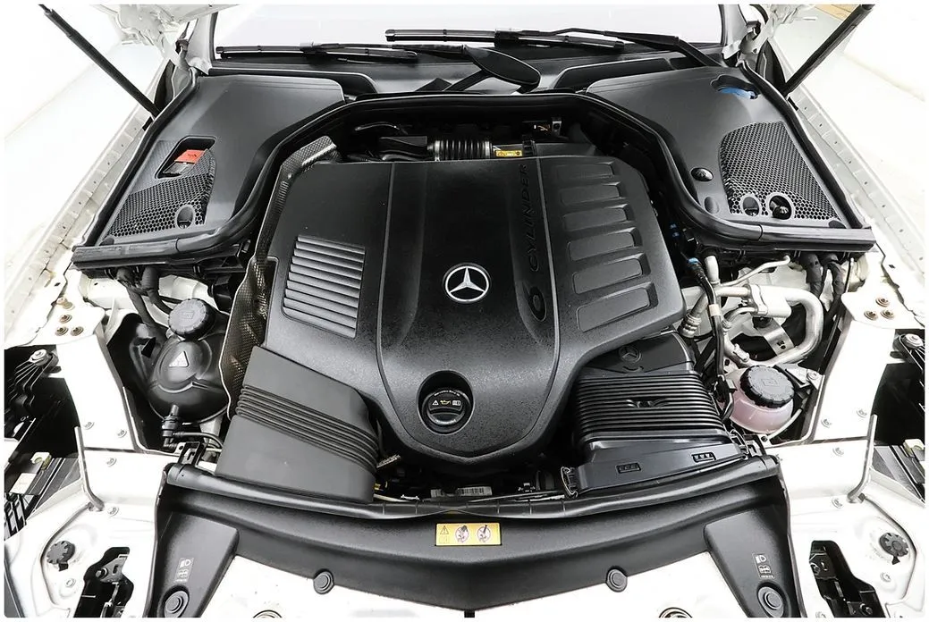 Mercedes-Benz CLS-Class — фото 10