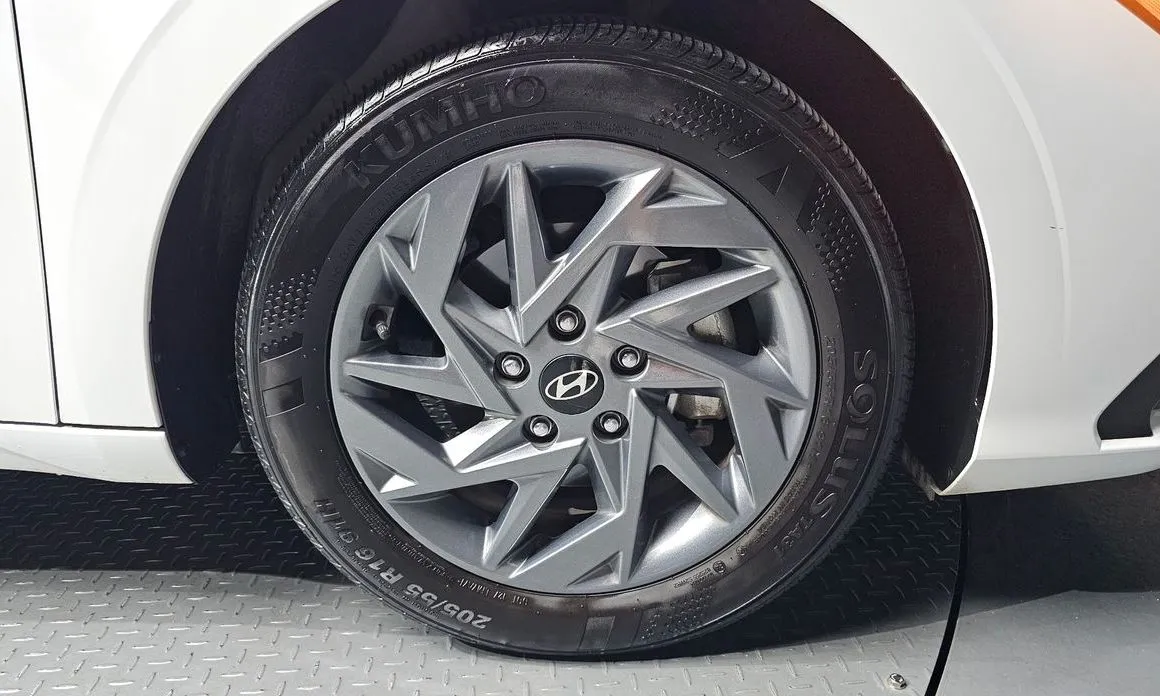 Hyundai AVANTE — фото 10