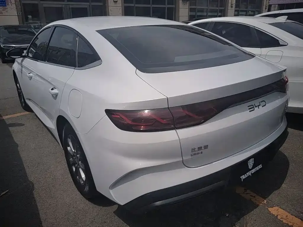 BYD Qin L — фото 7
