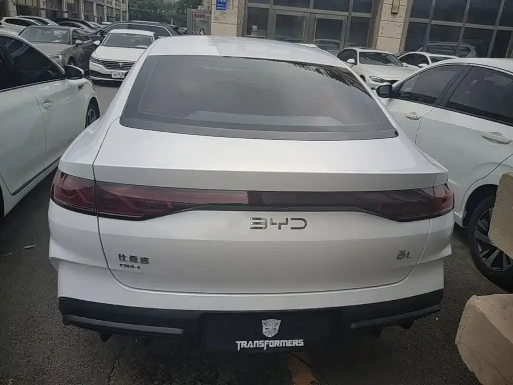 BYD Qin L — фото 8