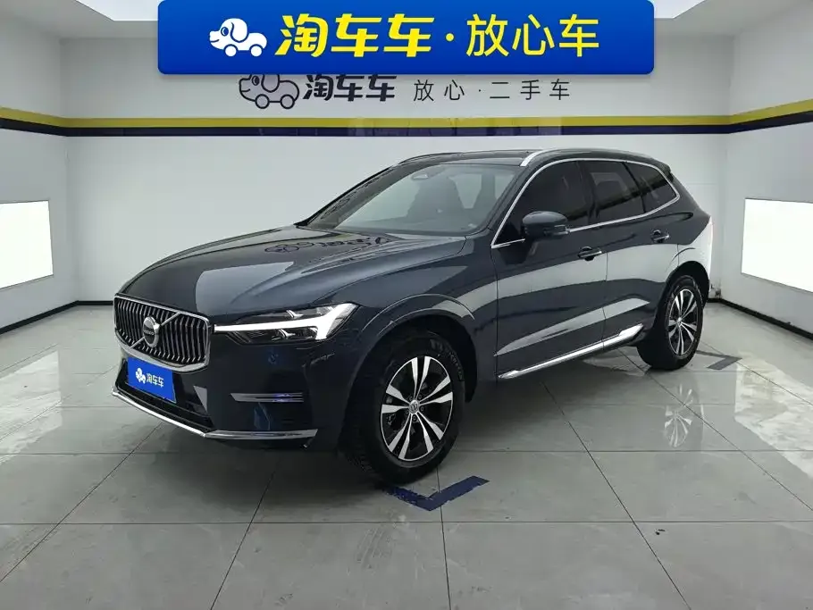 Volvo XC60 — фото 1