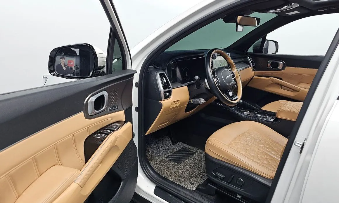 Kia Sorento — фото 10