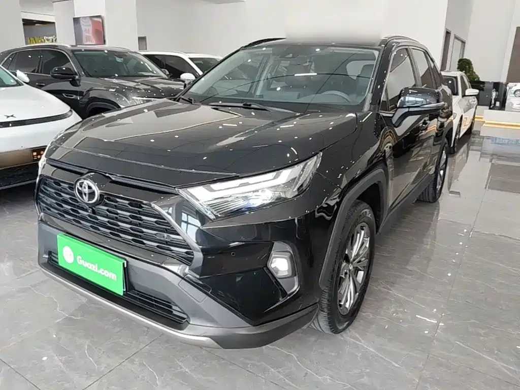 Toyota RAV4 — фото 7