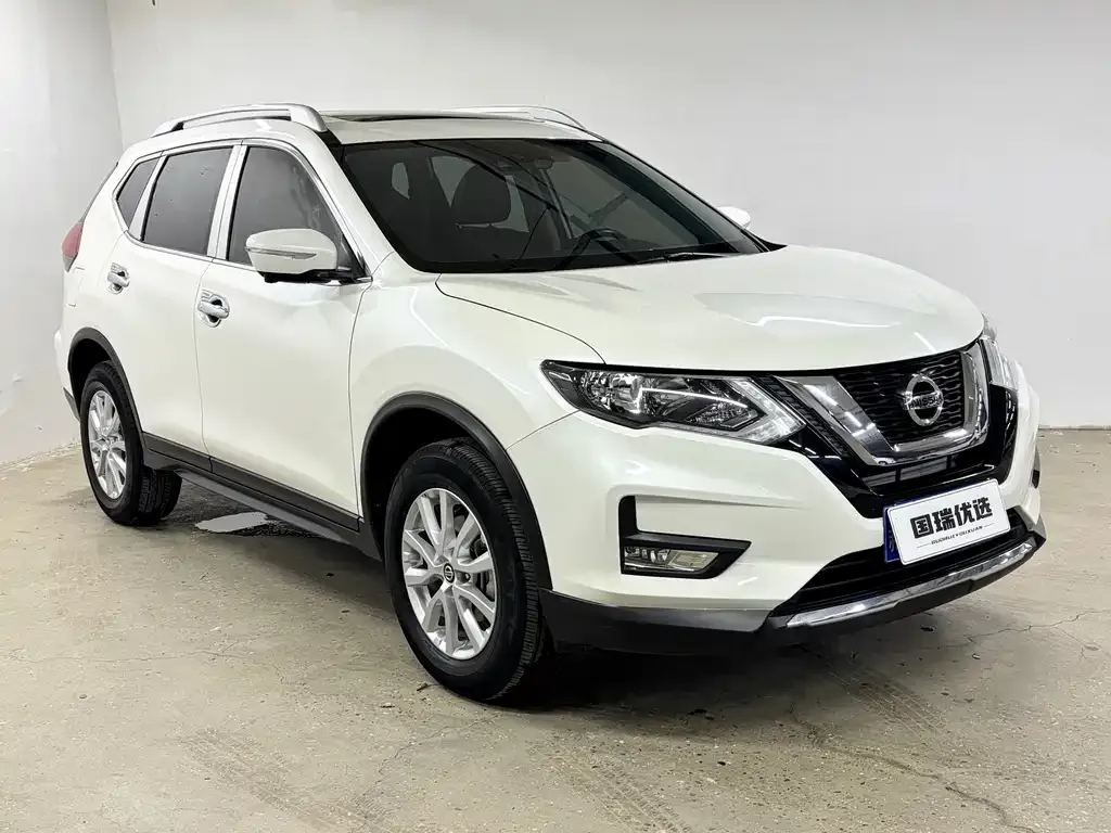 Nissan X-Trail — фото 9