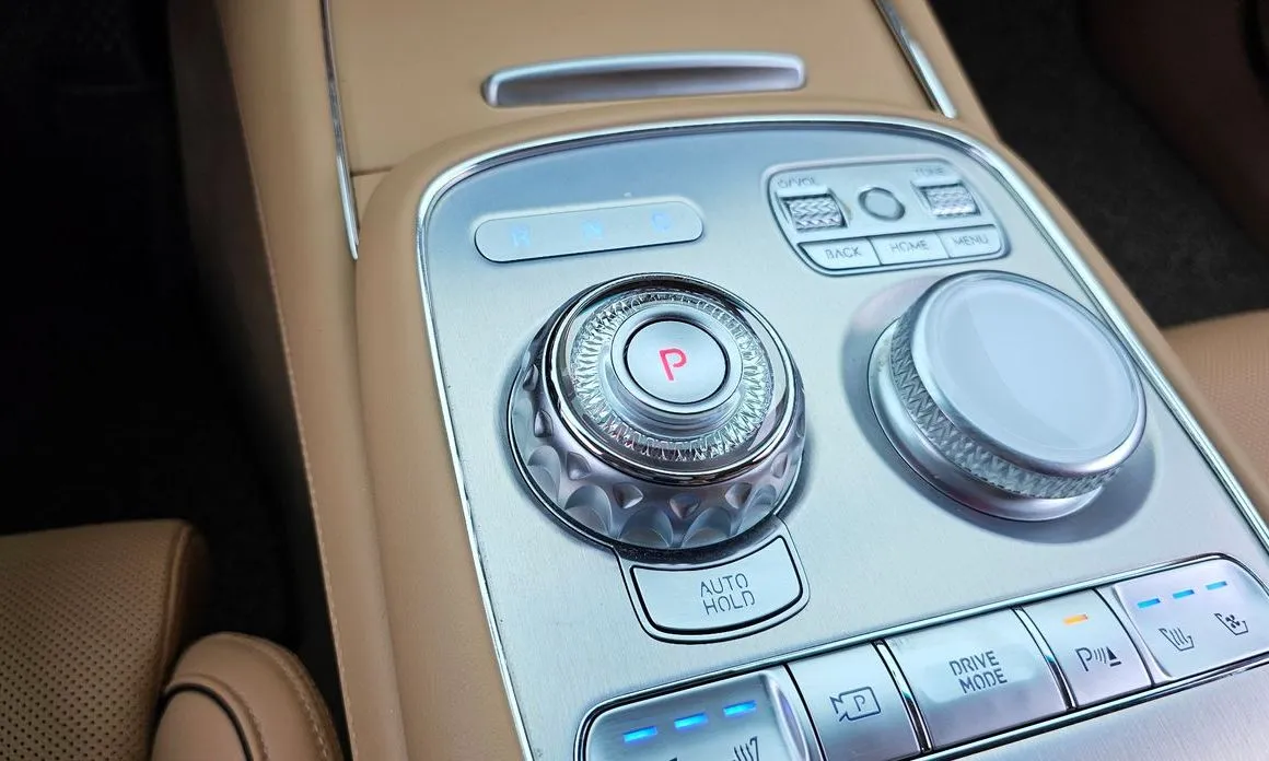 Genesis G90 2023 из KR, фото 10