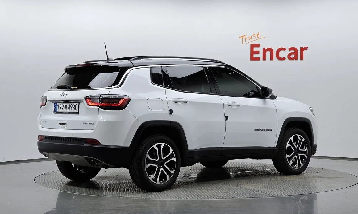 Jeep Compass 2022 из KR, фото 7