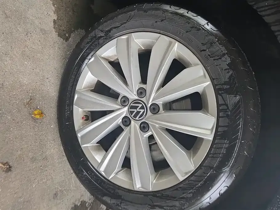 Volkswagen Passat — фото 9