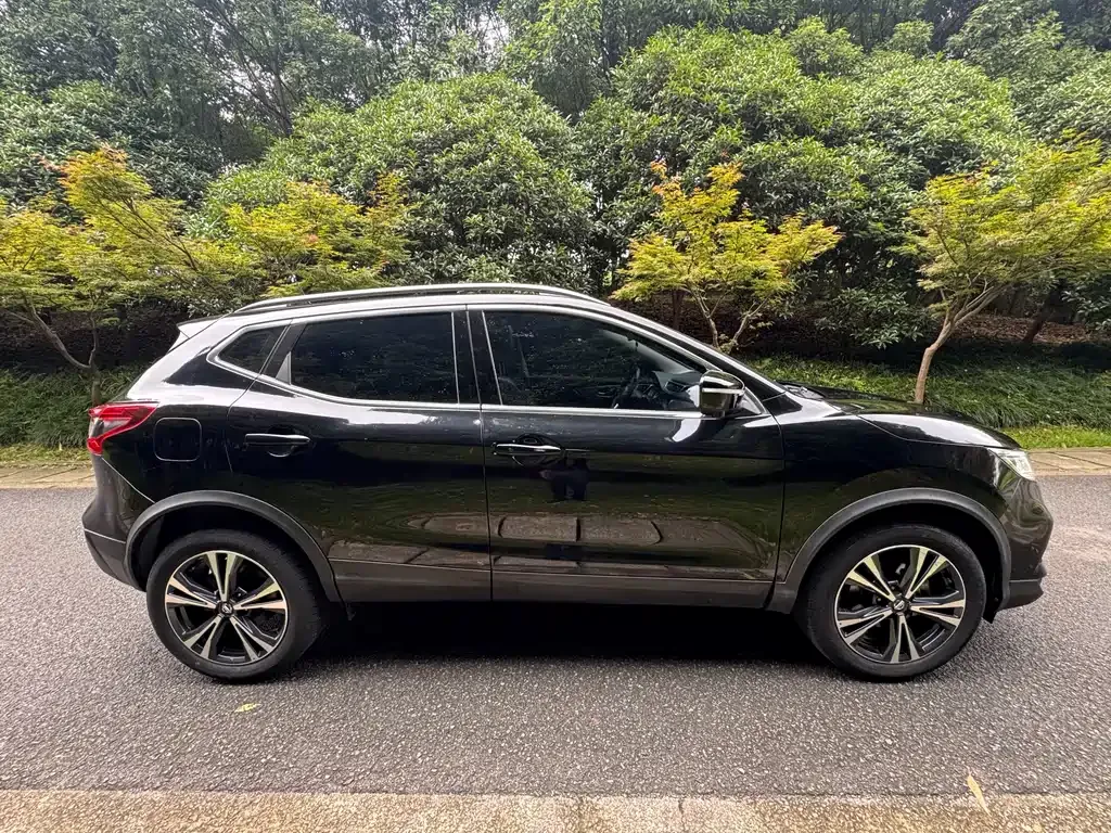 Nissan Qashqai — фото 6