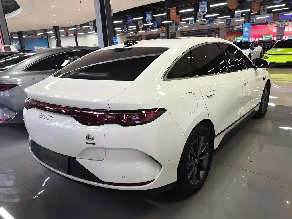 BYD Qin L 2025 из CN, фото 10