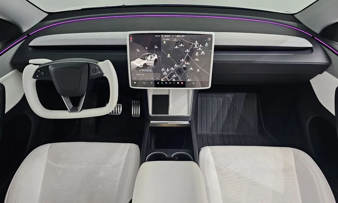 Tesla Model Y — фото 8