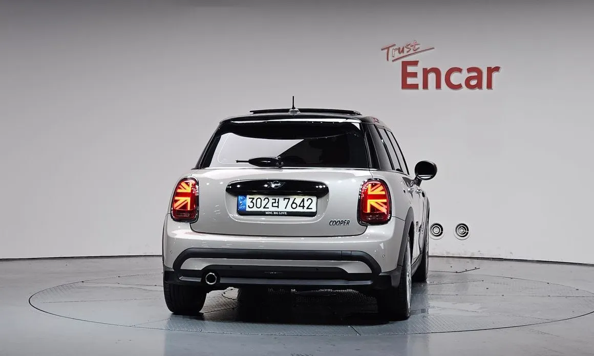 Mini Cooper 2022 из KR, фото 2