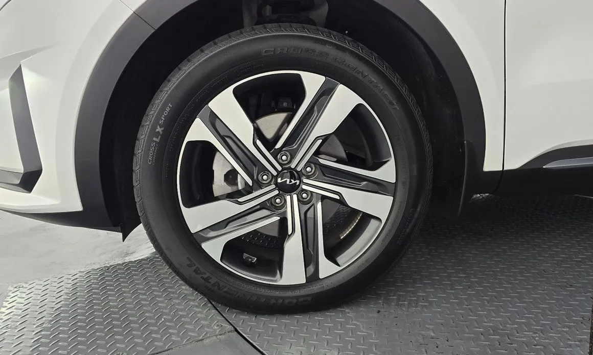 Kia Sorento — фото 7