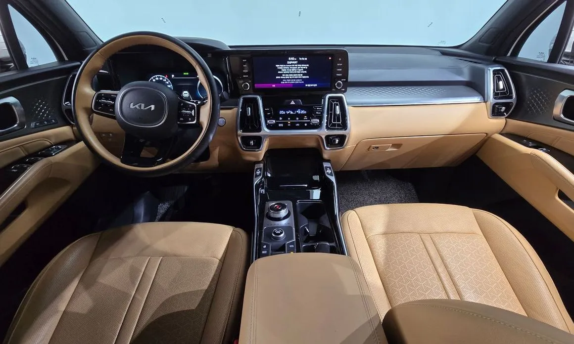Kia Sorento — фото 9