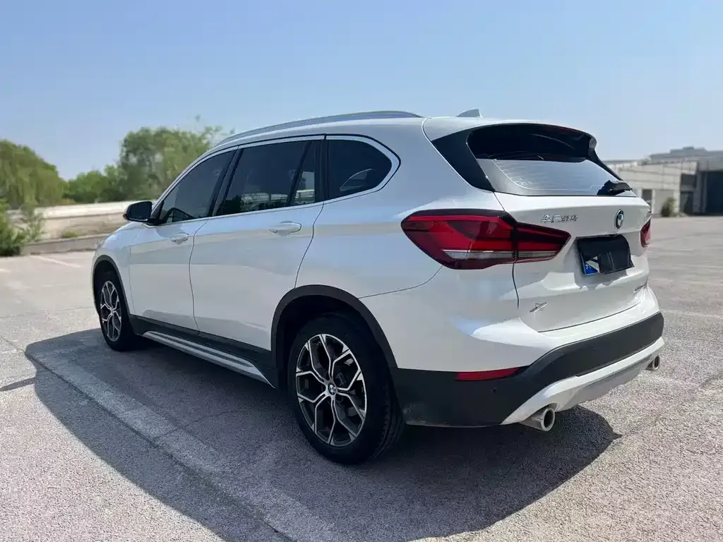BMW X1 — фото 4