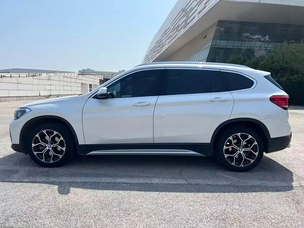 BMW X1 — фото 10