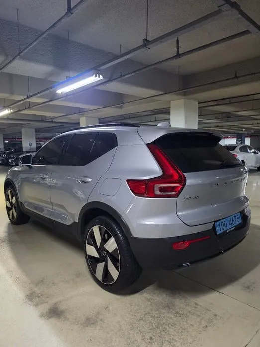 Volvo XC40 2024 из KR, фото 8