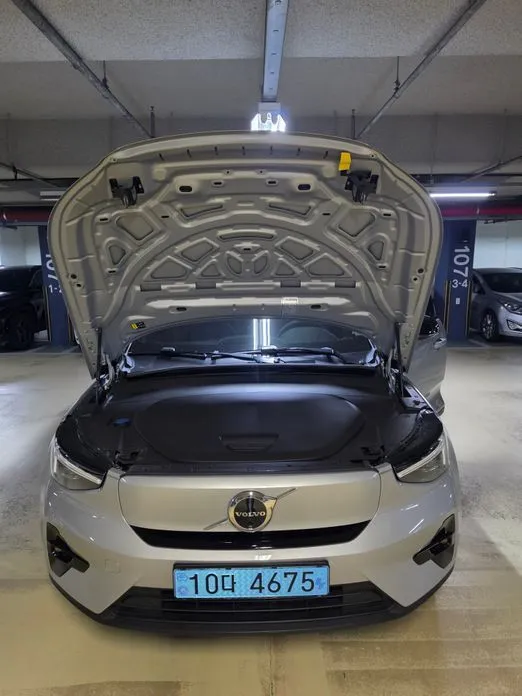 Volvo XC40 2024 из KR, фото 10