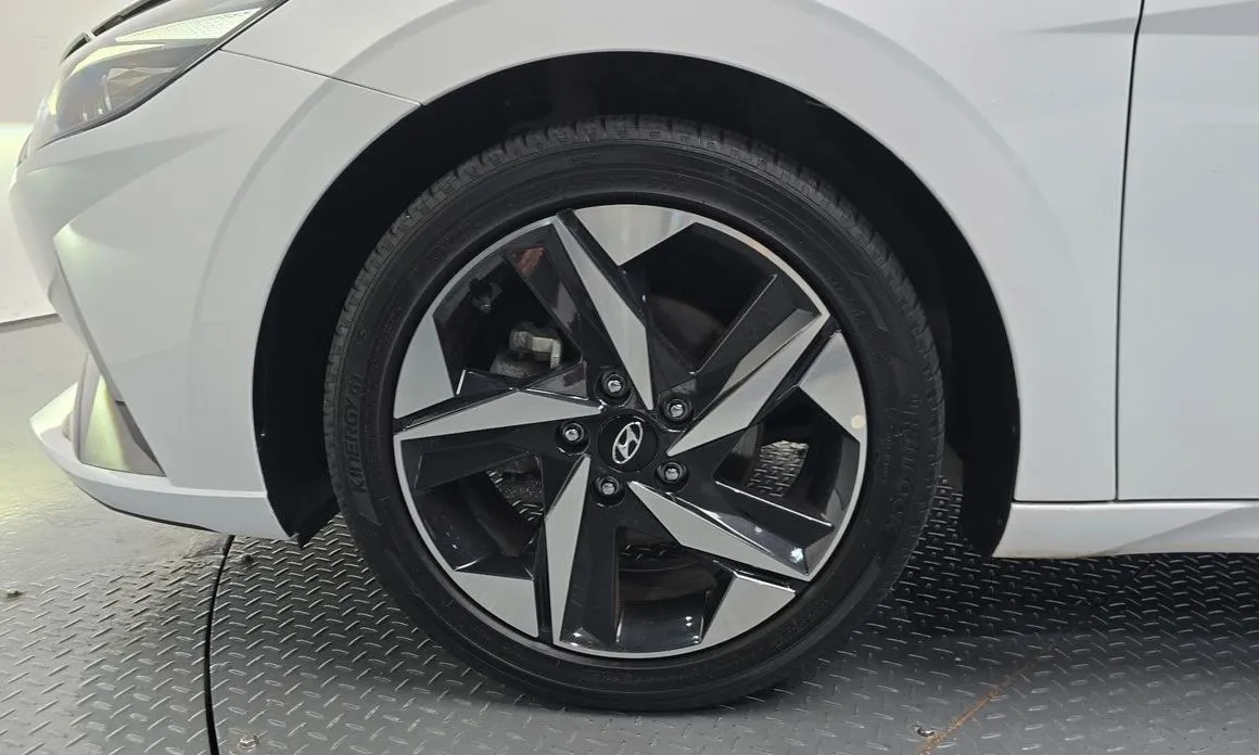Hyundai AVANTE — фото 2