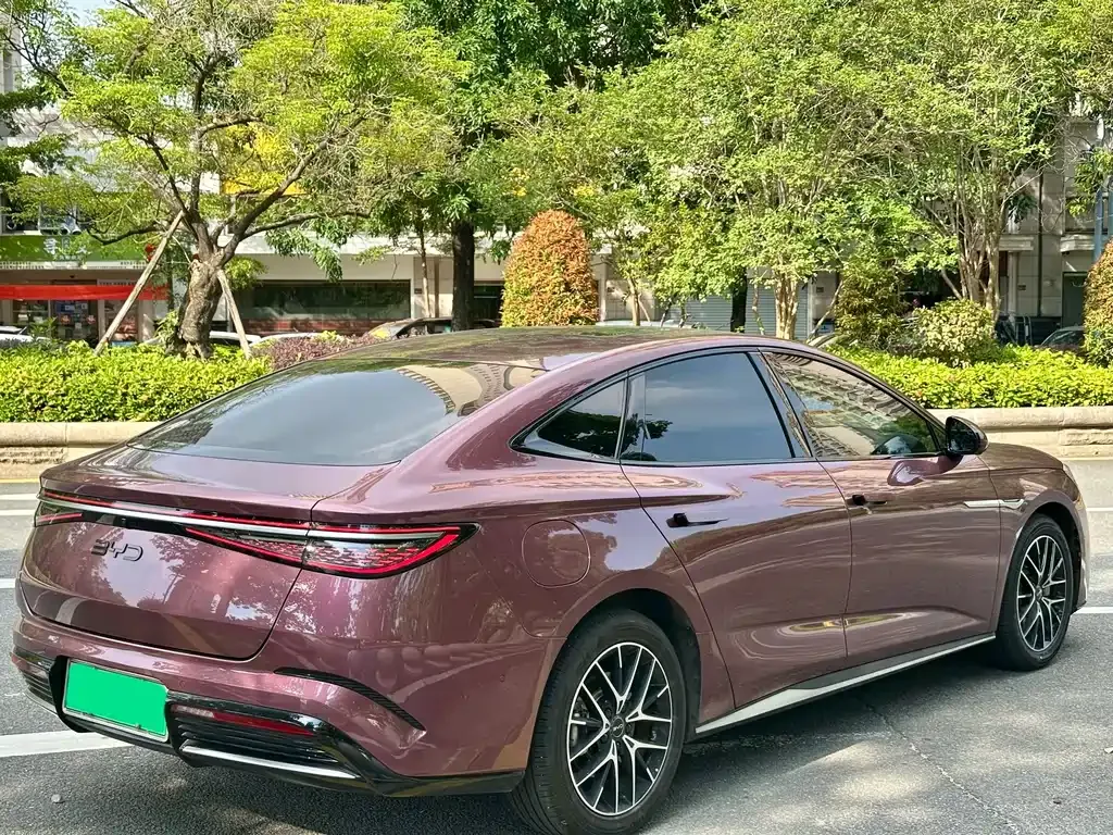 BYD Seal — фото 3